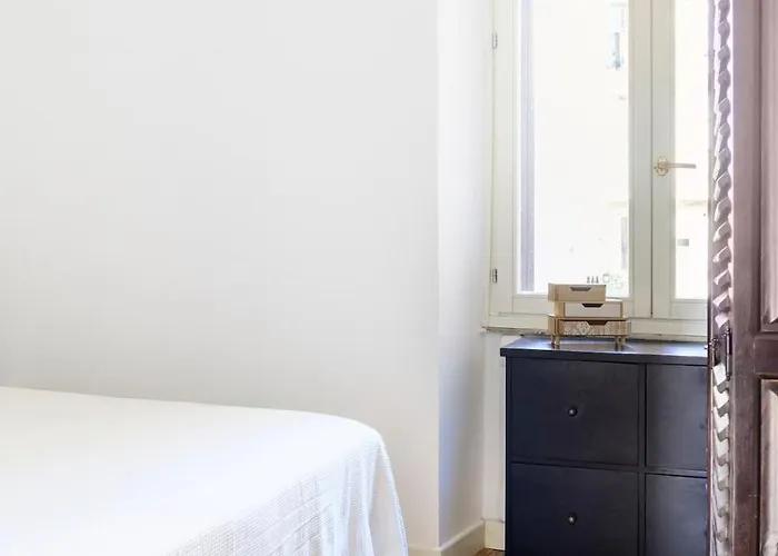 Principe House, Rome, 3 Bedroom 2 Bath, Elegant Full Of Light * Roma