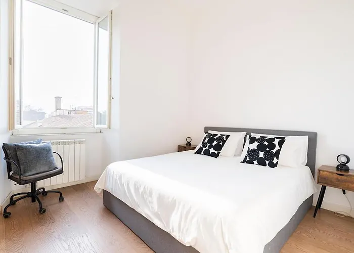Principe House, Rome, 3 Bedroom 2 Bath, Elegant Full Of Light Appartamento